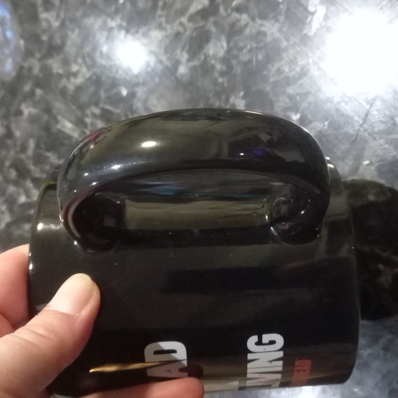 The Walking Dead large mug - Picture 4 of 5